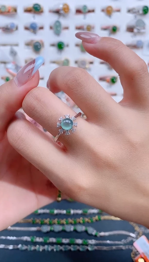 翡翠戒指银S925镶嵌天然翡翠