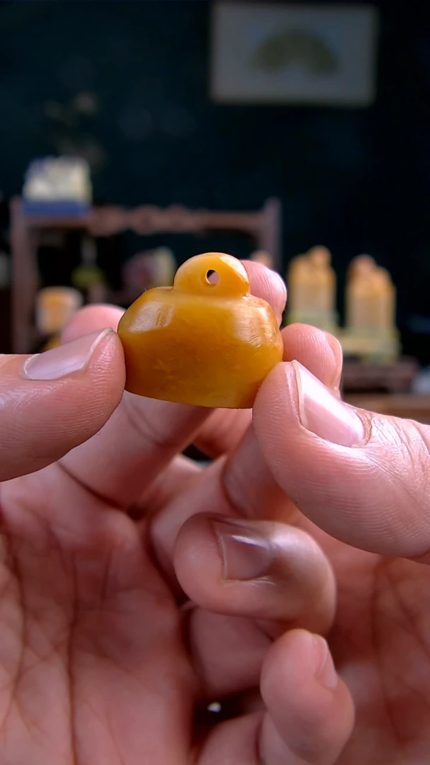 【闪购商品】老挝石北部黄鼻钮1.9*2.5*2.1