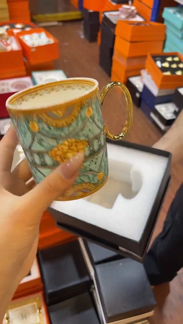 杯鸿辉家品牌瓷器，京东包邮！