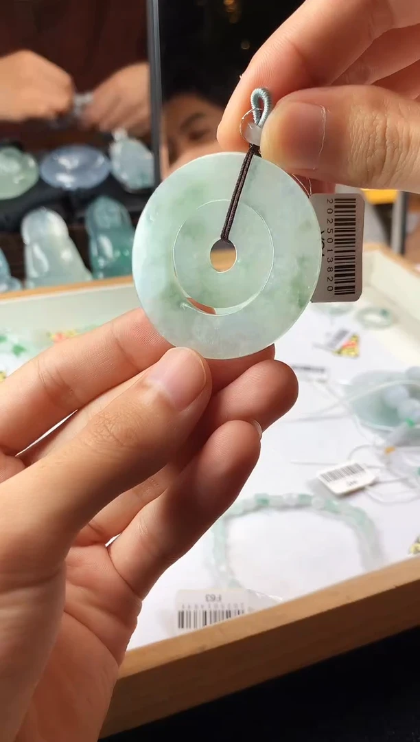 未镶嵌定制翡翠实****师S毛货不退不换