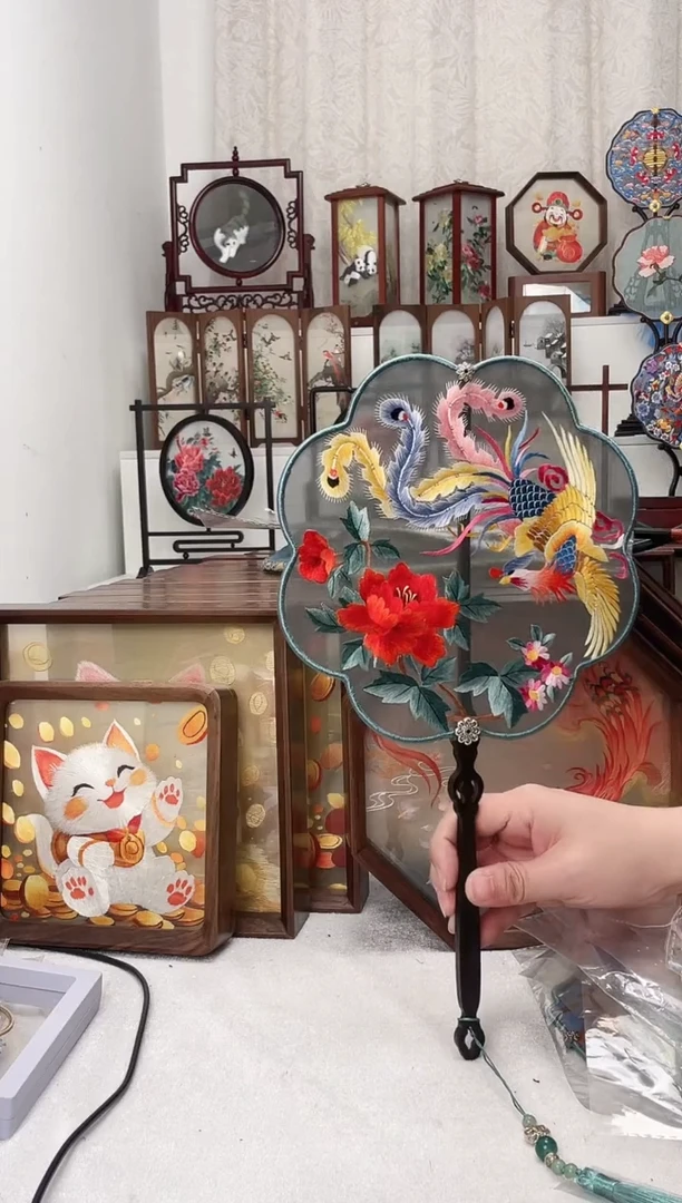 扇子苏绣作品手工精品团扇