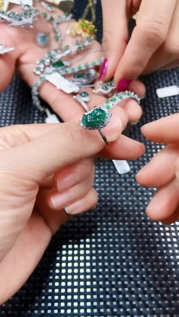 【闪购商品】翡翠戒指未镶嵌11111111