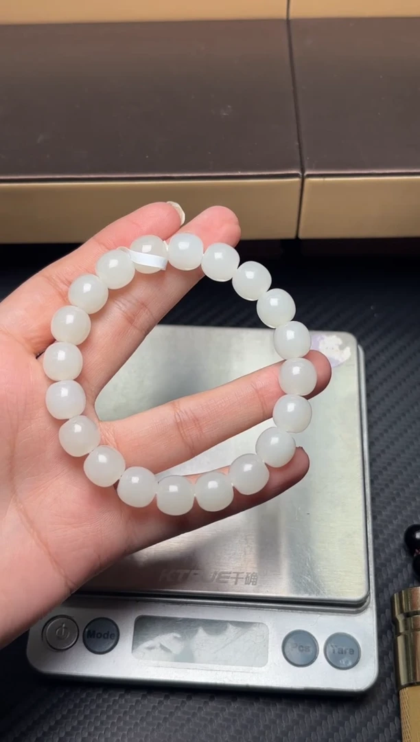 未镶嵌手串和田玉且末微色差天泰卡9*10M