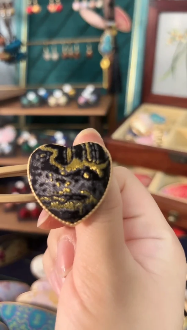 【闪购商品】【一物一拍初五发】汉宫秋月爱心鸭嘴夹
