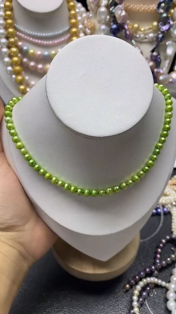 颈饰未镶嵌淡水珍珠多人