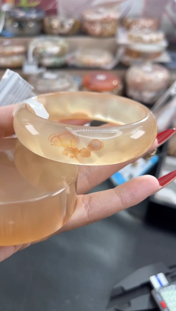 未镶嵌手镯石英质玉61