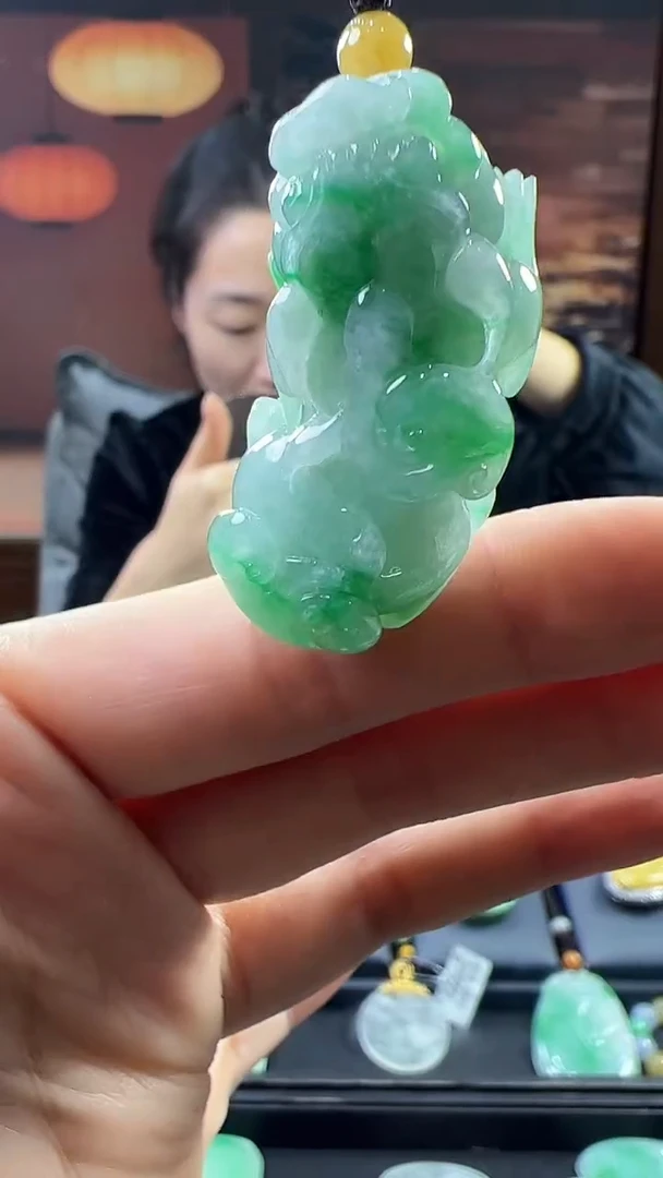 未镶嵌挂件翡翠貔貅