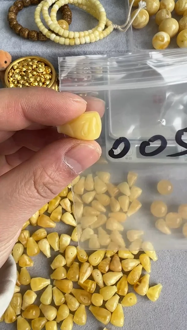 【闪购商品】蜜蜡裸石未镶嵌qqqqqqq005