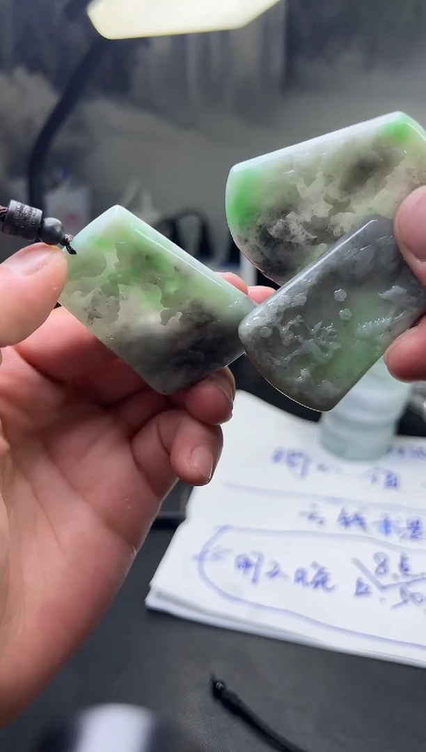 翡翠未镶嵌吊坠(不含链)牌子多样性发一件