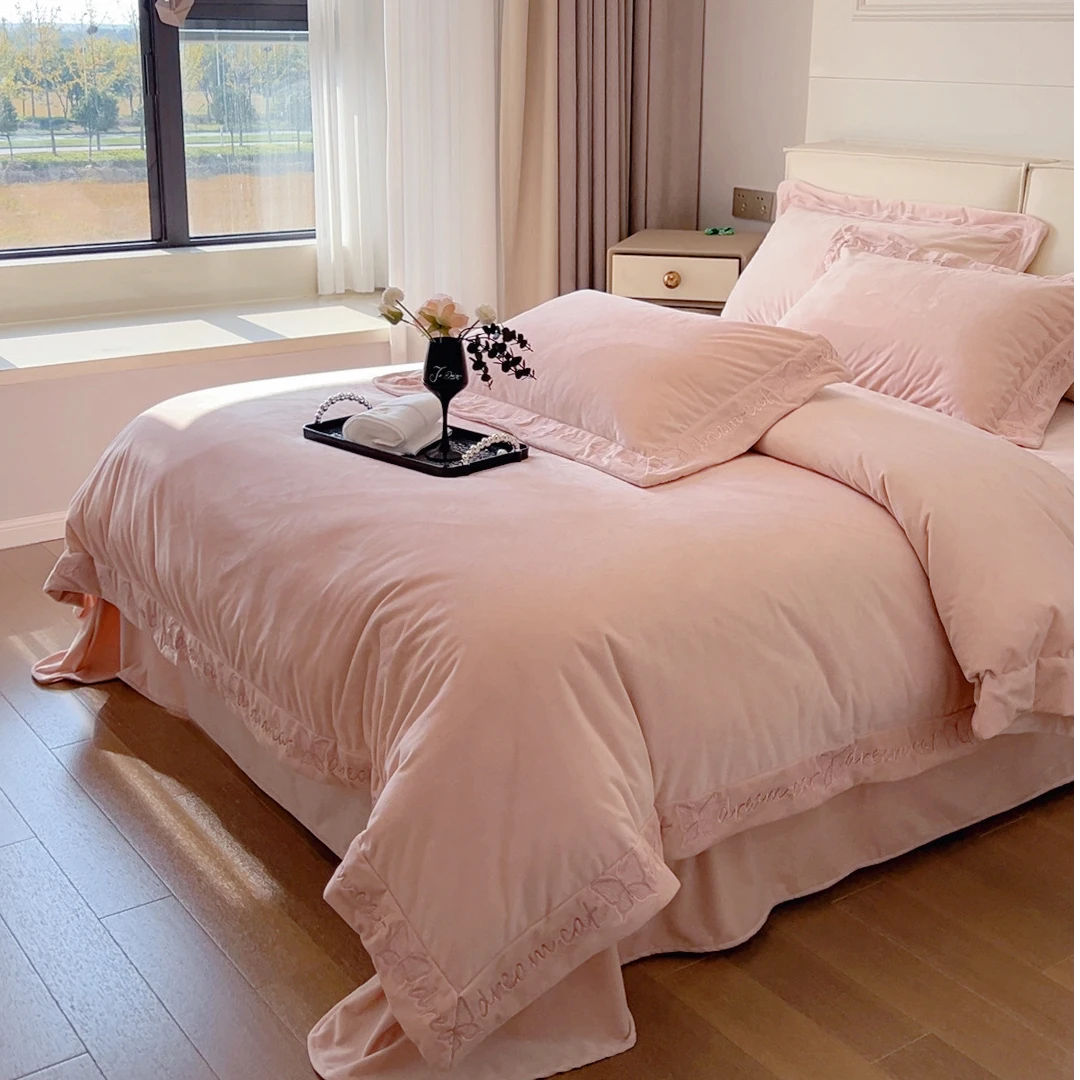 【蝶】2025秋冬新款！婴肤绒四件套柔软轻奢刺绣