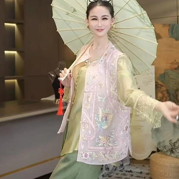 M01马甲对襟刺绣马甲