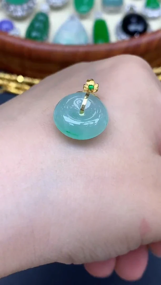 颈饰18K金镶嵌翡翠176-中国好珍宝