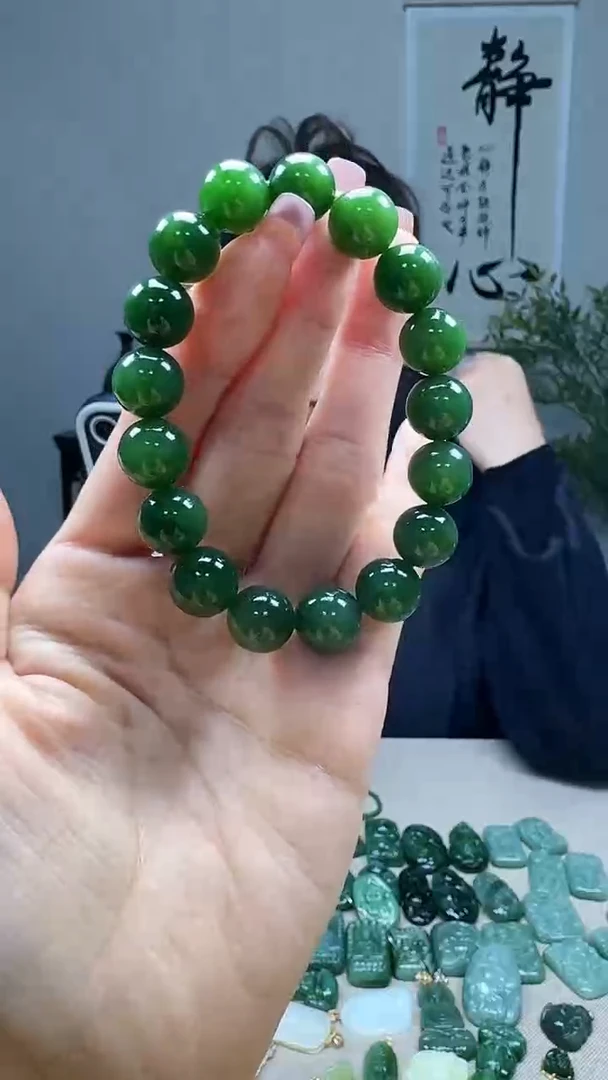 未镶嵌和田玉挂件12