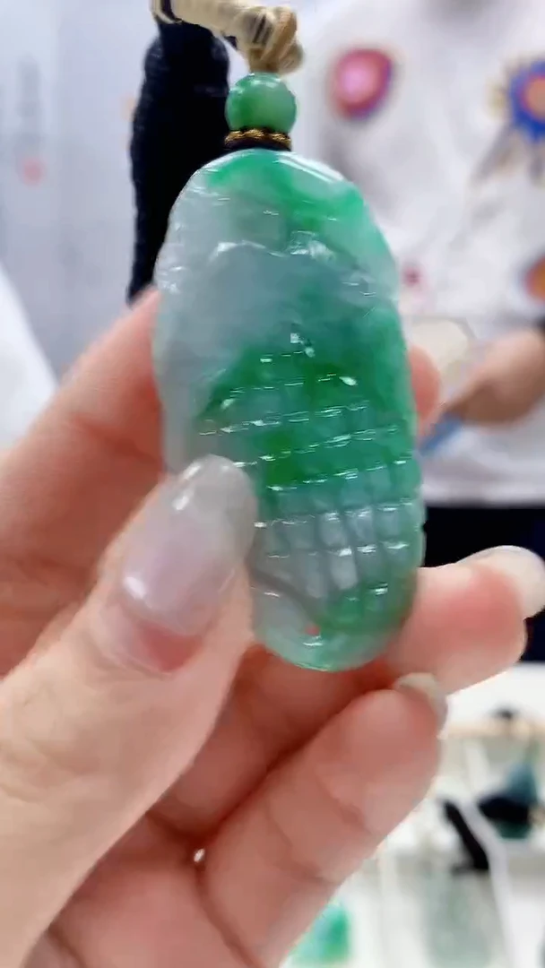定制翡翠未镶嵌4898lr- 毛货挂件281