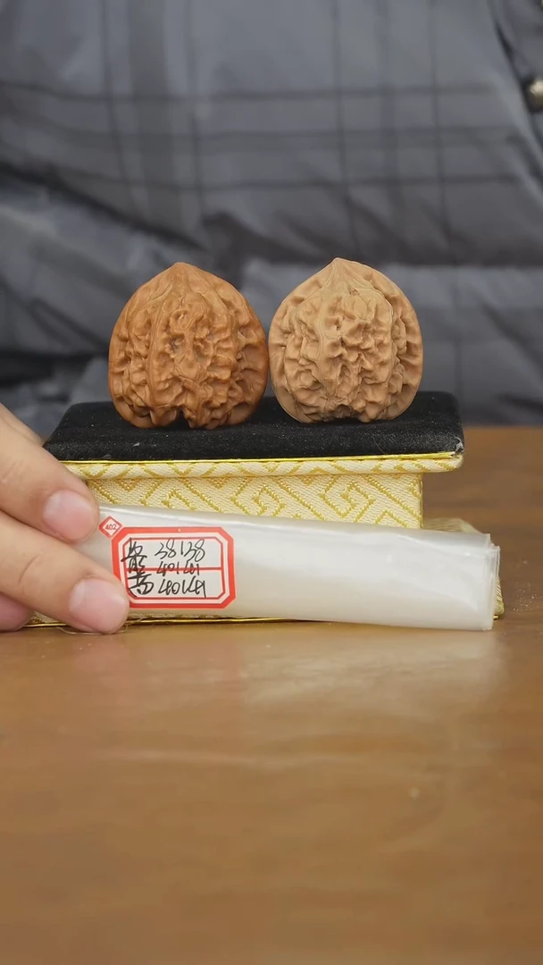把件文玩核桃马蹄有色差