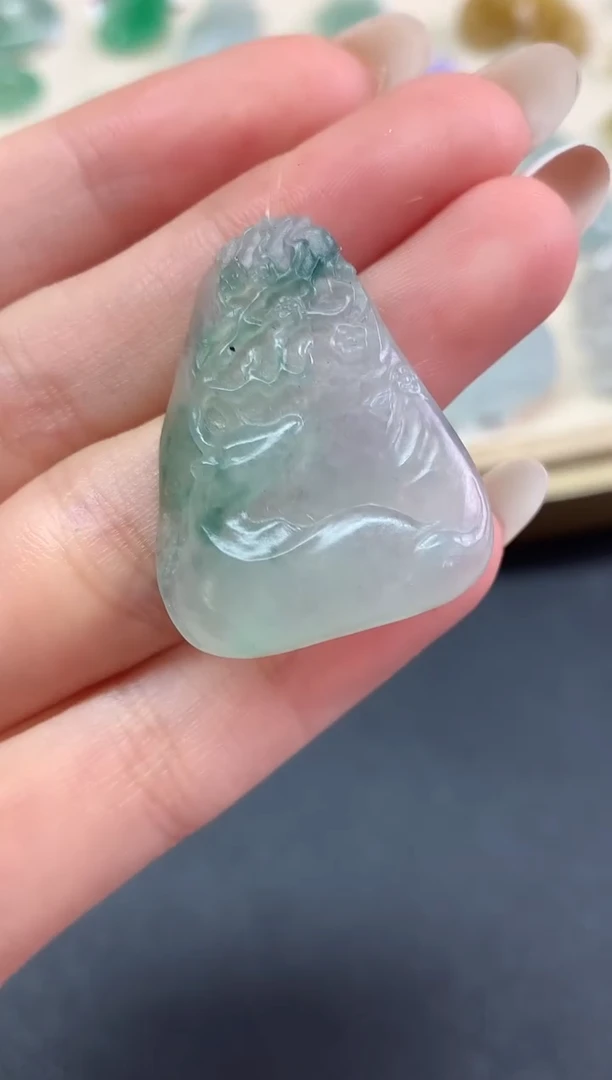 未镶嵌定制翡翠毛货吊坠|1800