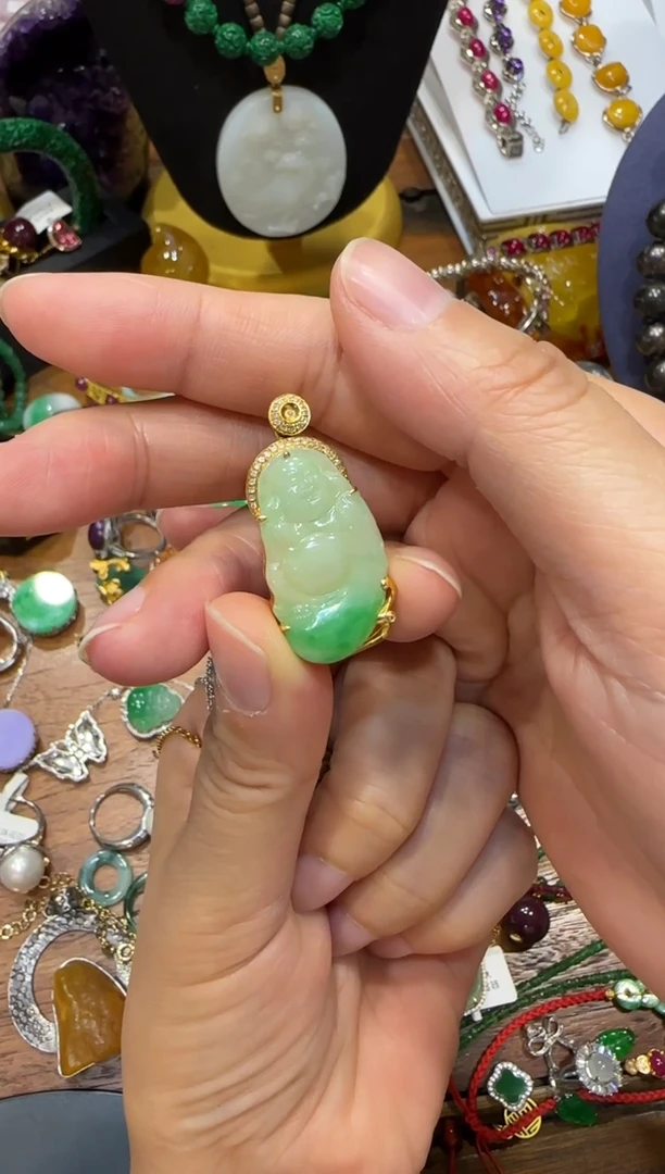 吊坠(赠链)18K金镶嵌翡翠这***福闪购商品4380