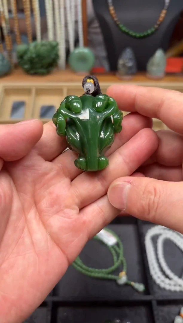 未镶嵌和田玉把件领头羊老坑碧玉挂件吊坠