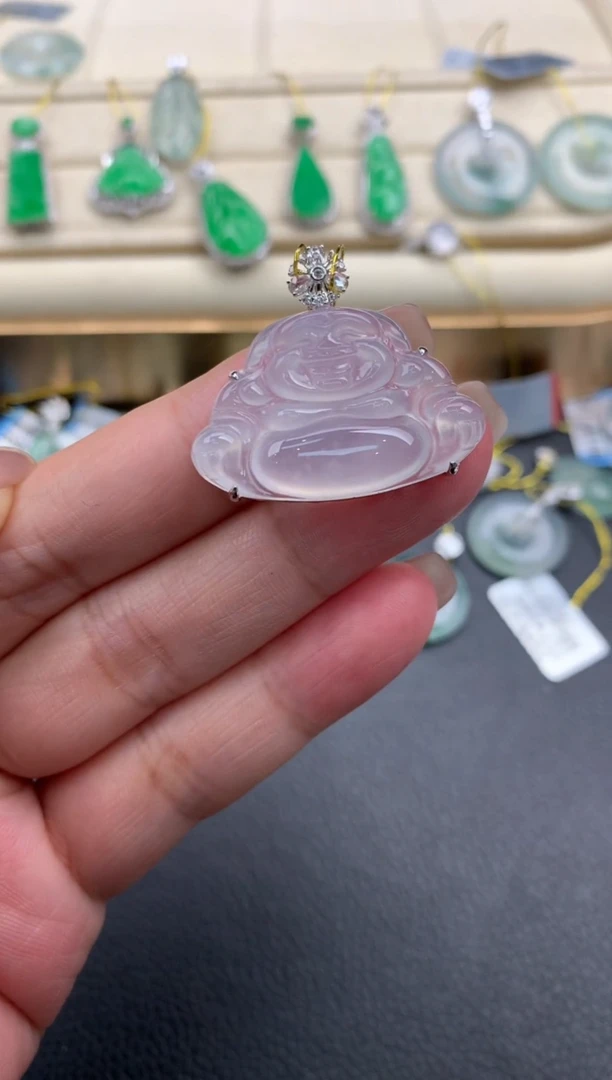 翡翠18K金镶嵌颈饰A472