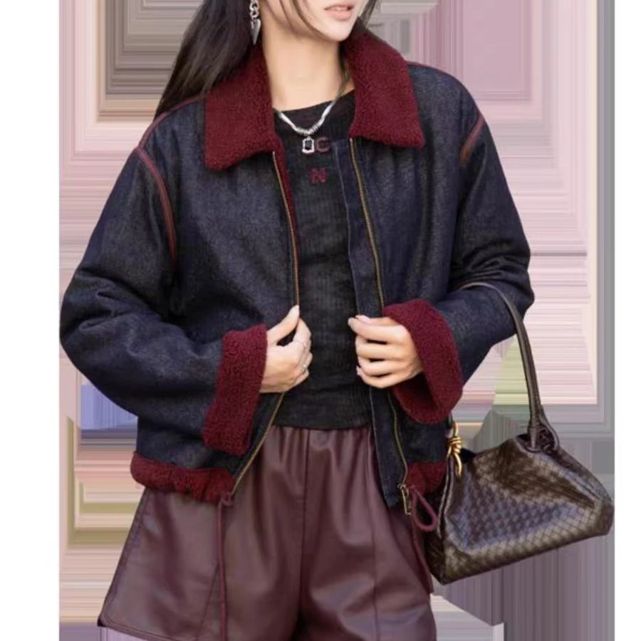 时尚拼接翻领加绒牛仔外套