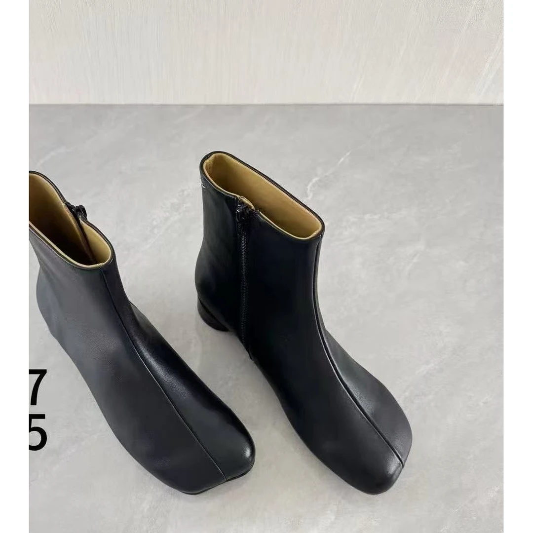 MRFEITO【MM苹果头】3公分苹果头小羊皮短靴H191XI02D35177