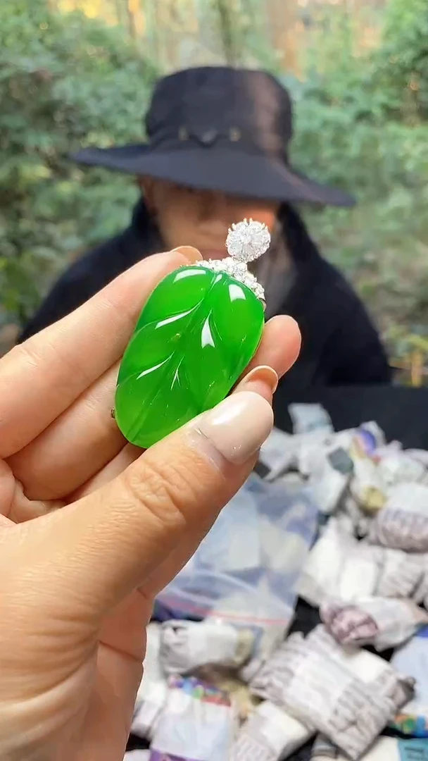 满色吊坠 所见即所得！！