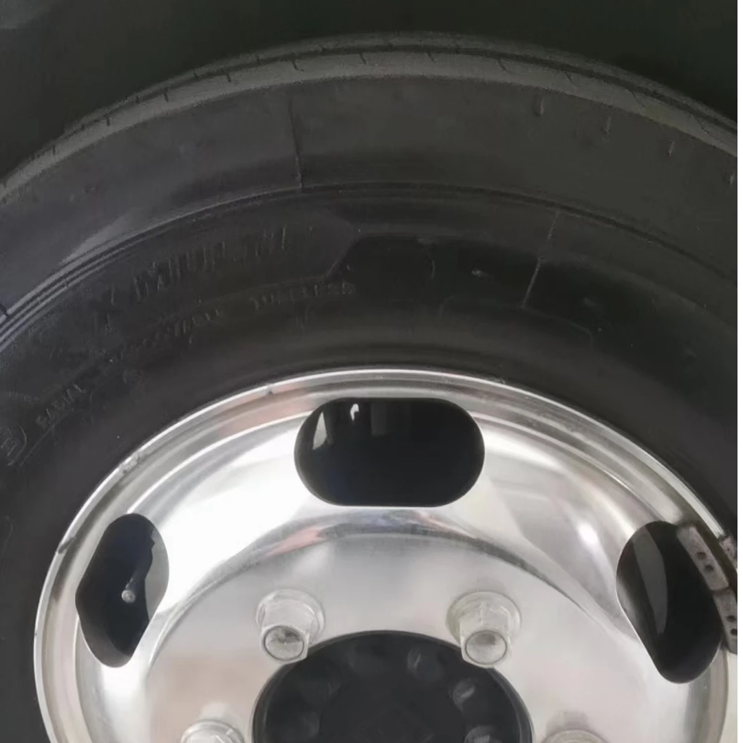 改装825R16轻卡四米二的米其林规格245/70R19.5