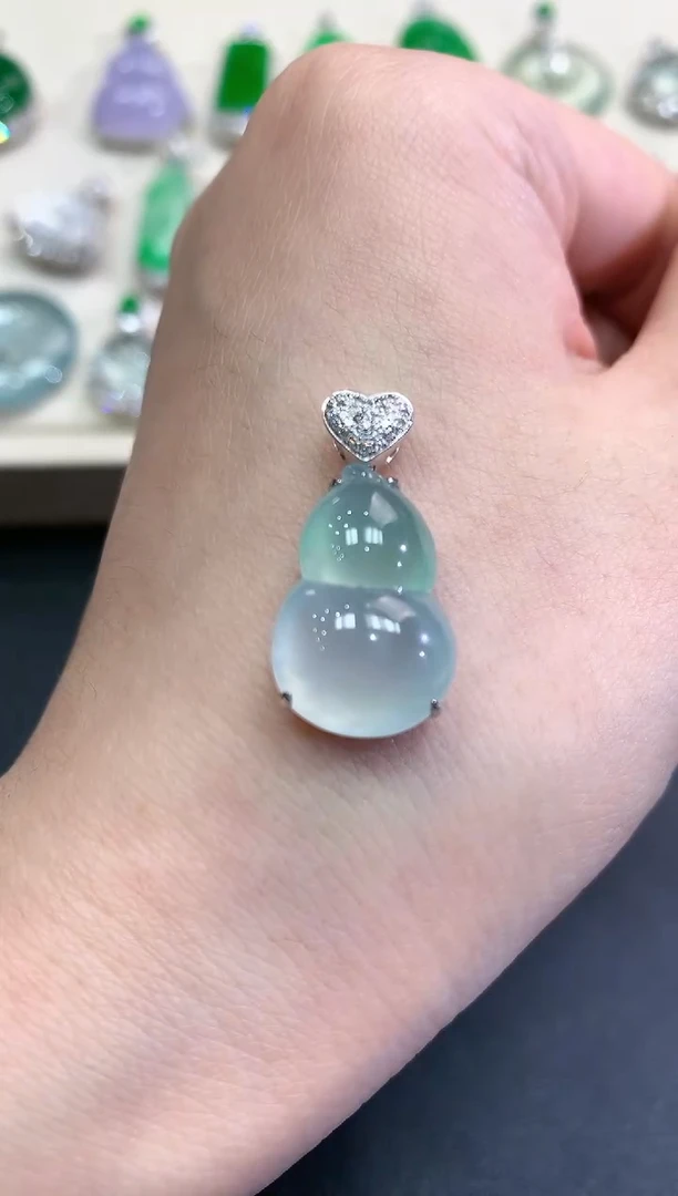 【闪购商品】翡翠颈饰18K金镶嵌D38