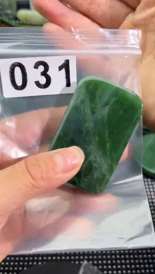 未镶嵌和田玉珠宝半成品牌子