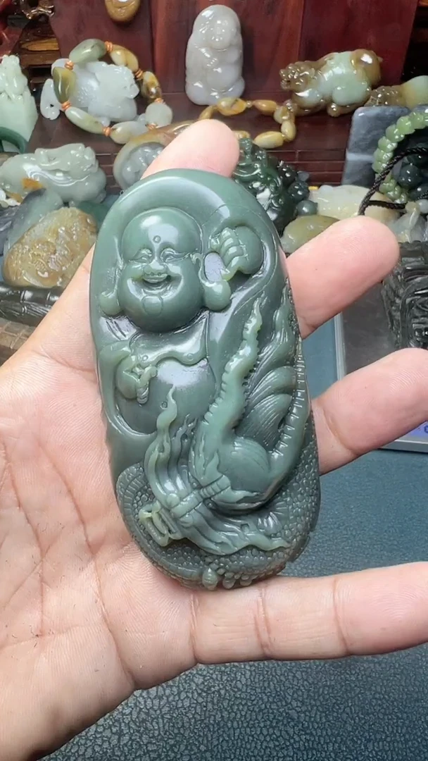 未镶嵌和田玉把件-