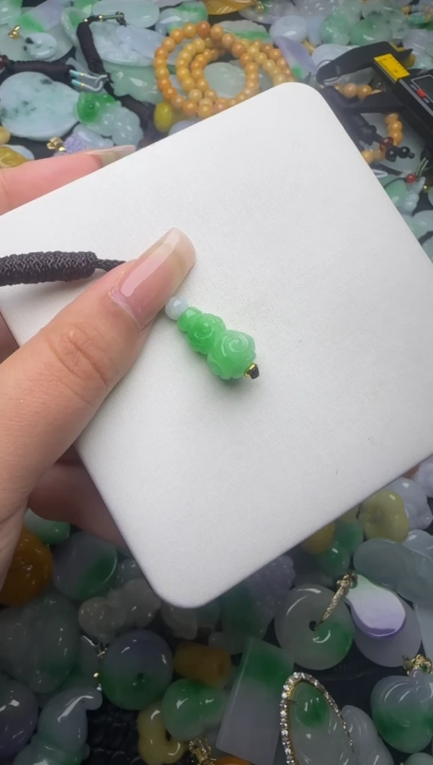 翡翠未镶嵌颈饰天然缅甸翡翠吊坠