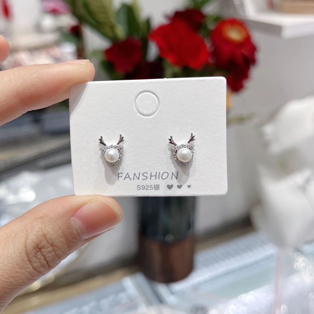 925银仿珍珠耳饰 S925银精致时尚耳钉