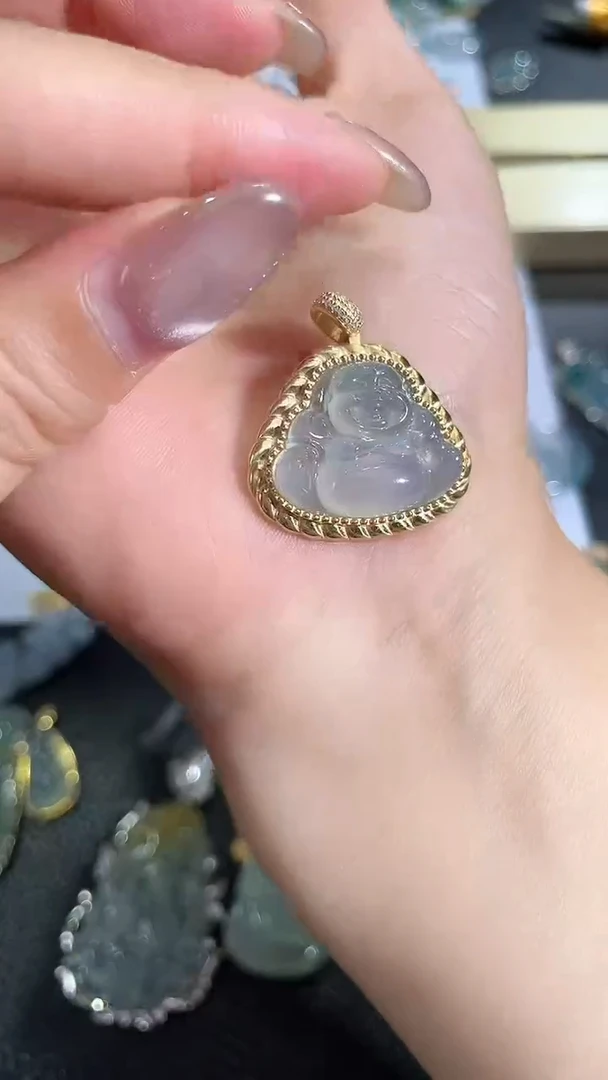 颈饰银S925镶嵌翡翠2026123001