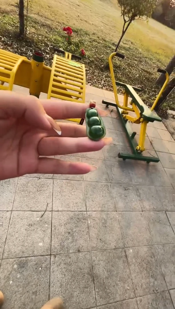 【闪购商品】和田玉（碧玉）吊坠(不含链)未镶嵌豆子吊坠