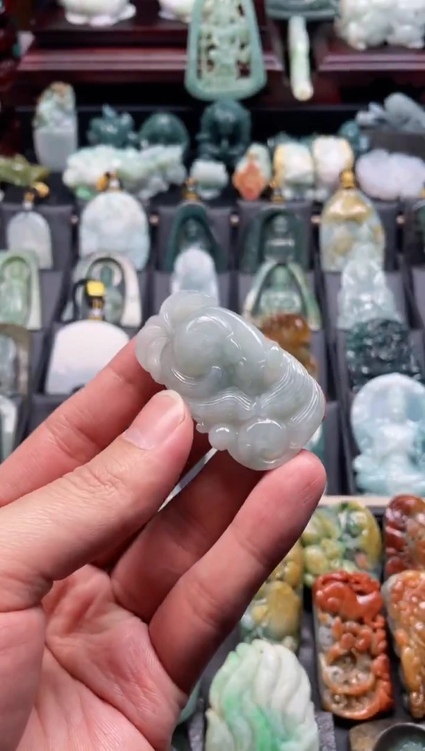 颈饰未镶嵌翡翠11  天然翡翠a货  九尾狐