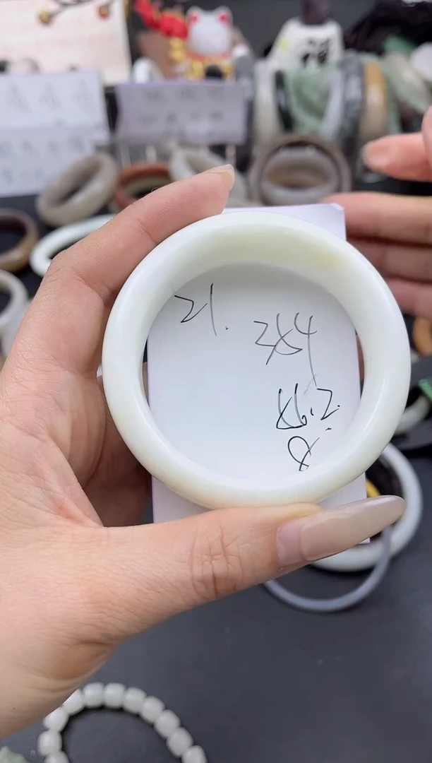 未镶嵌手镯石英质玉354