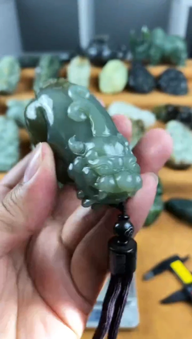未镶嵌和田玉把件1
