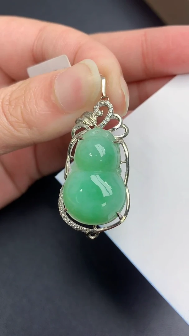 颈饰银S925镶嵌翡翠天然缅甸A货百元以上9元证书费自理