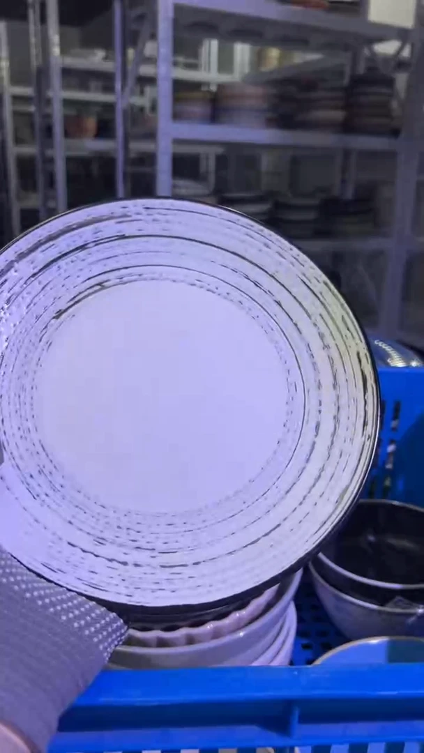瓷片偶***呢满18包邮《偶有微瑕介意勿拍》
