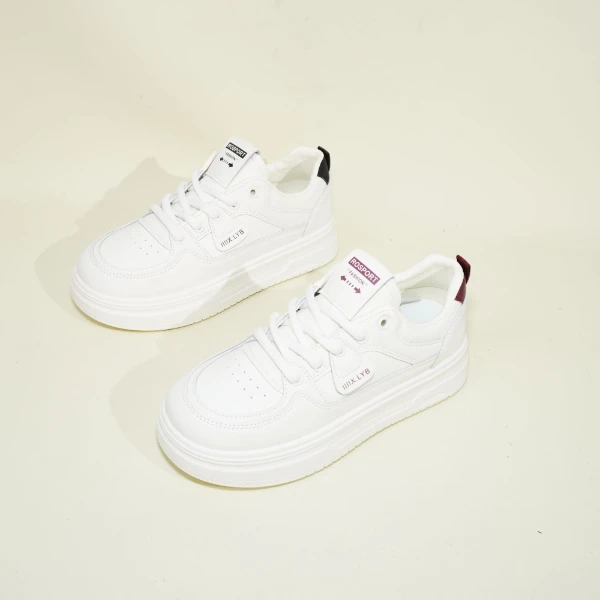 3018 春季新款运动鞋女韩版时尚百搭真皮软底休闲板鞋女单鞋