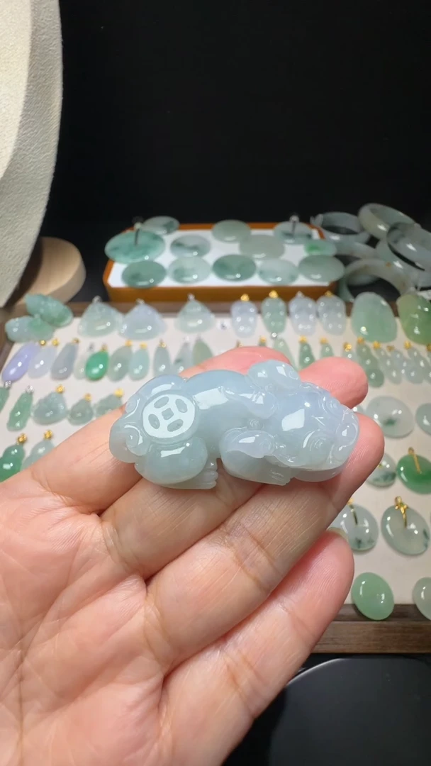 吊坠(不含链)未镶嵌翡翠貔貅尺寸44.6*24*12.8mm