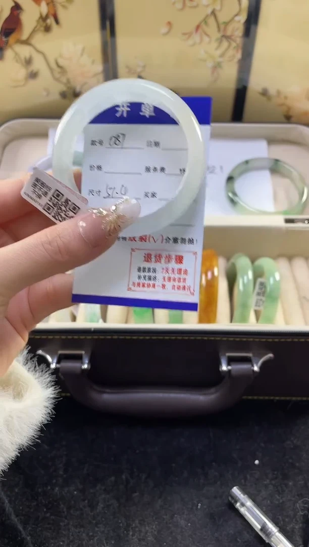 【闪购商品】翡翠手镯未镶嵌缅甸翡翠现货秒发087