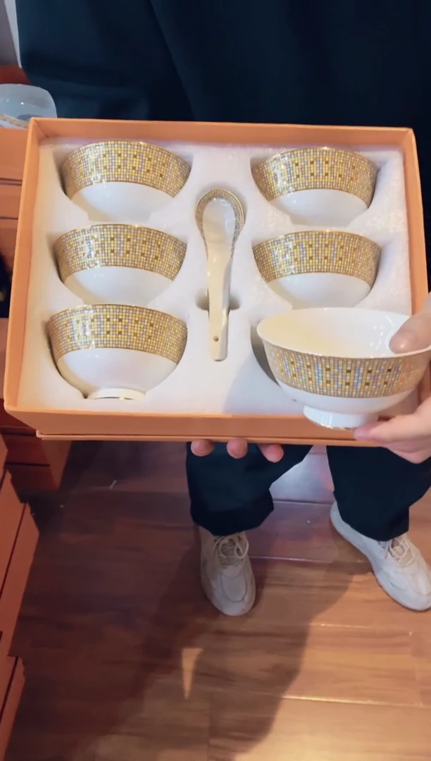 【闪购商品】杯鸿辉家品牌瓷器，京东包邮！