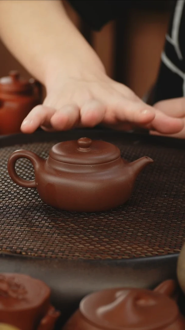茶壶紫砂扁玉 底槽清
