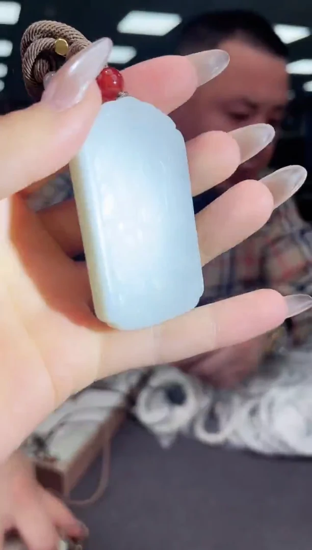 颈饰未镶嵌和田玉30