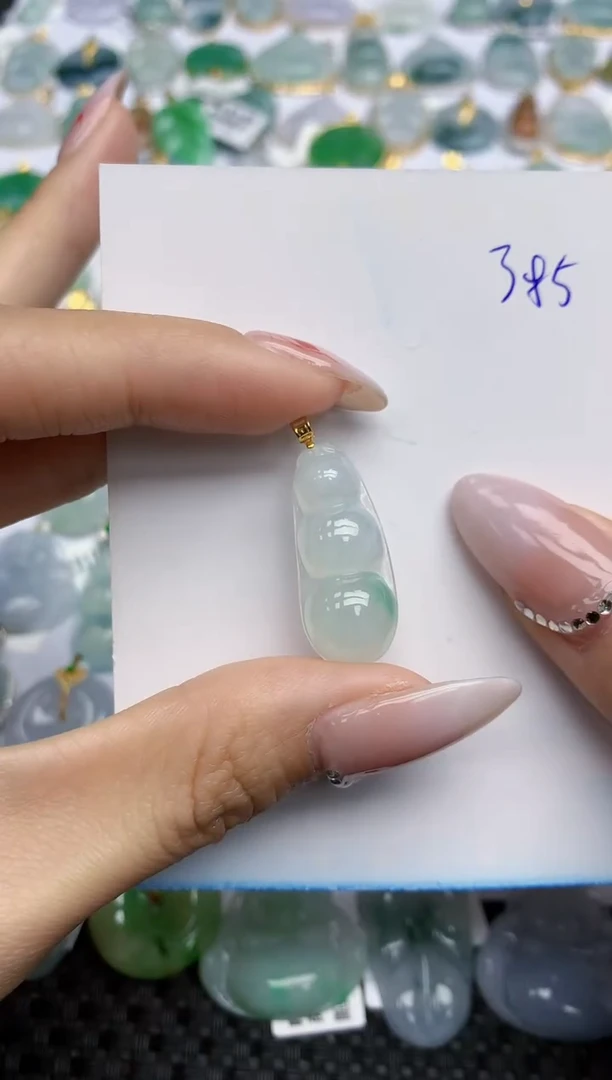 【闪购商品】翡翠颈饰18K金镶嵌天然翡翠A货