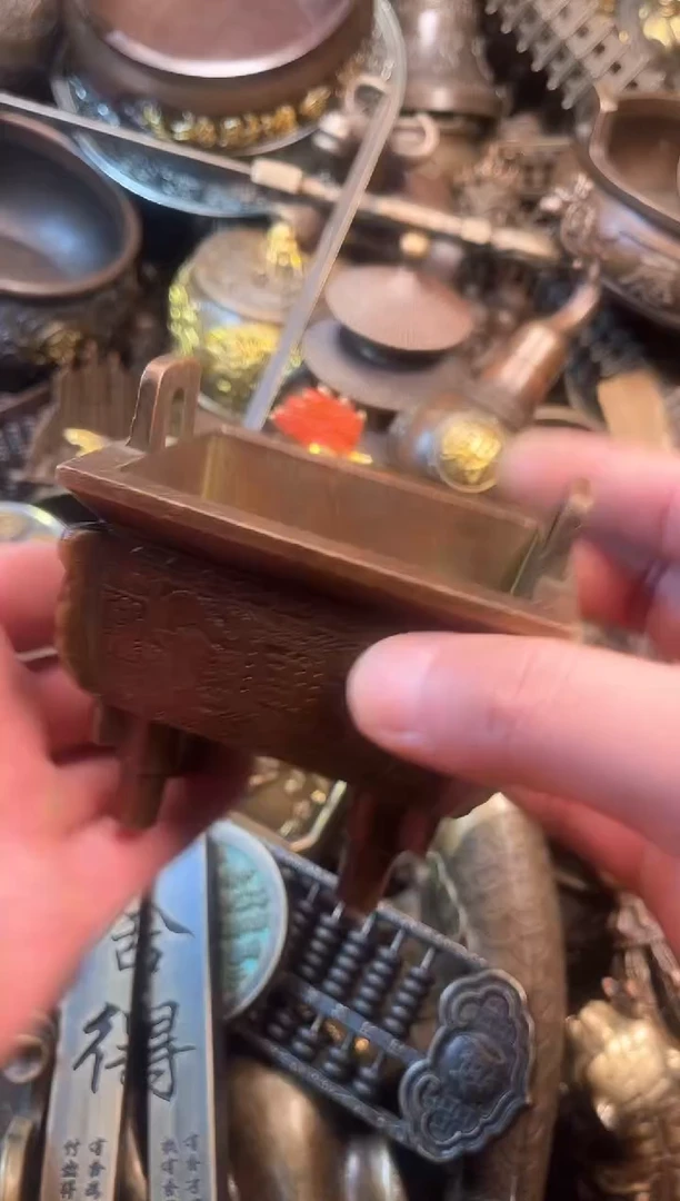精美铜器点击下单