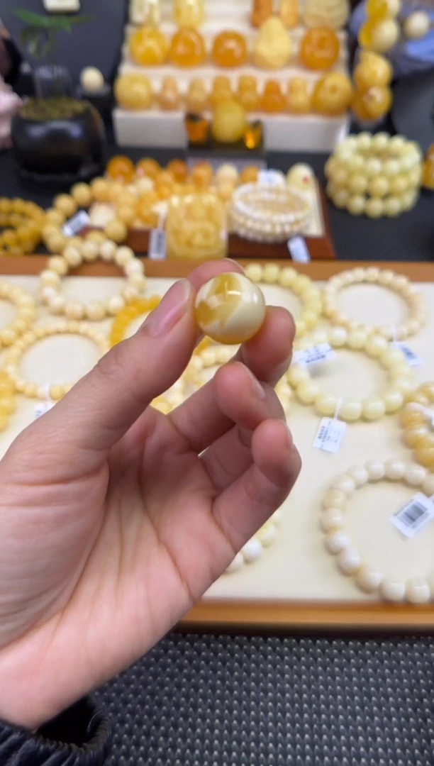 裸石琥珀未镶嵌宝衡 单珠16.7mm