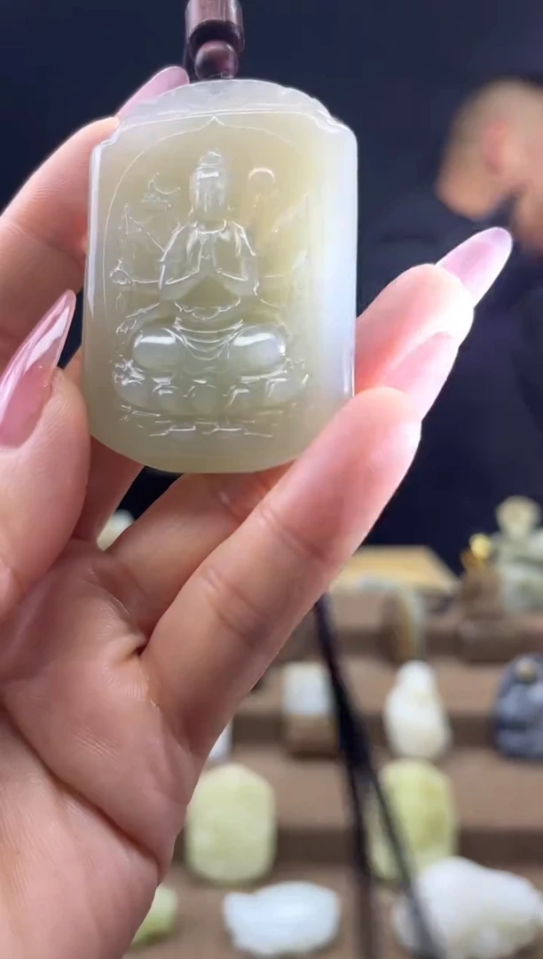 颈饰未镶嵌和田玉1