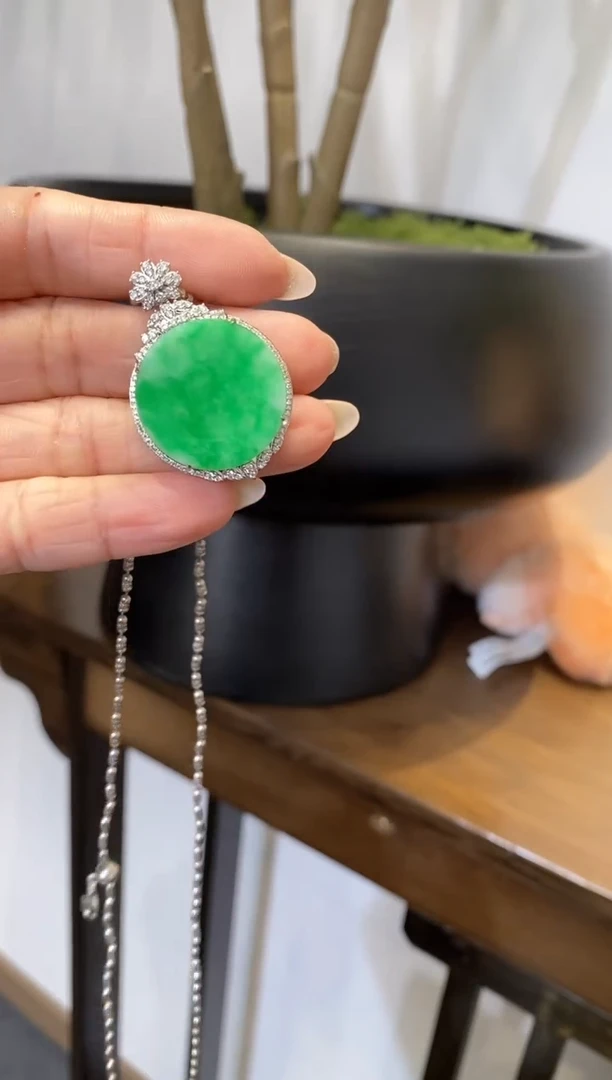 吊坠(不含链)18K金镶嵌翡翠无事牌